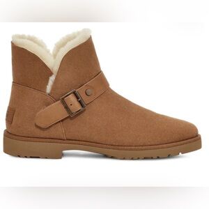 Ugg Romely boots with buckle